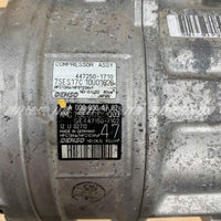 M177 Air conditioning compressor A0008304702